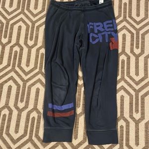 Free City Cropped Sweats